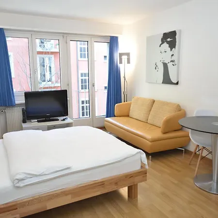 Stylish In - Crown 11 *