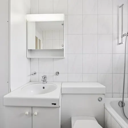 Apartment Stylish In - Crown 11 *